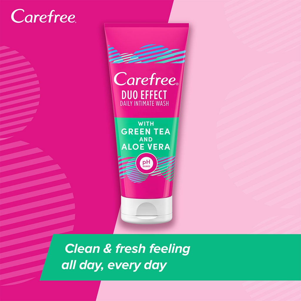 Carefree Duo Effect Daily Intimate Cleansing Wash With Green Tea & Aloe Vera 200ml