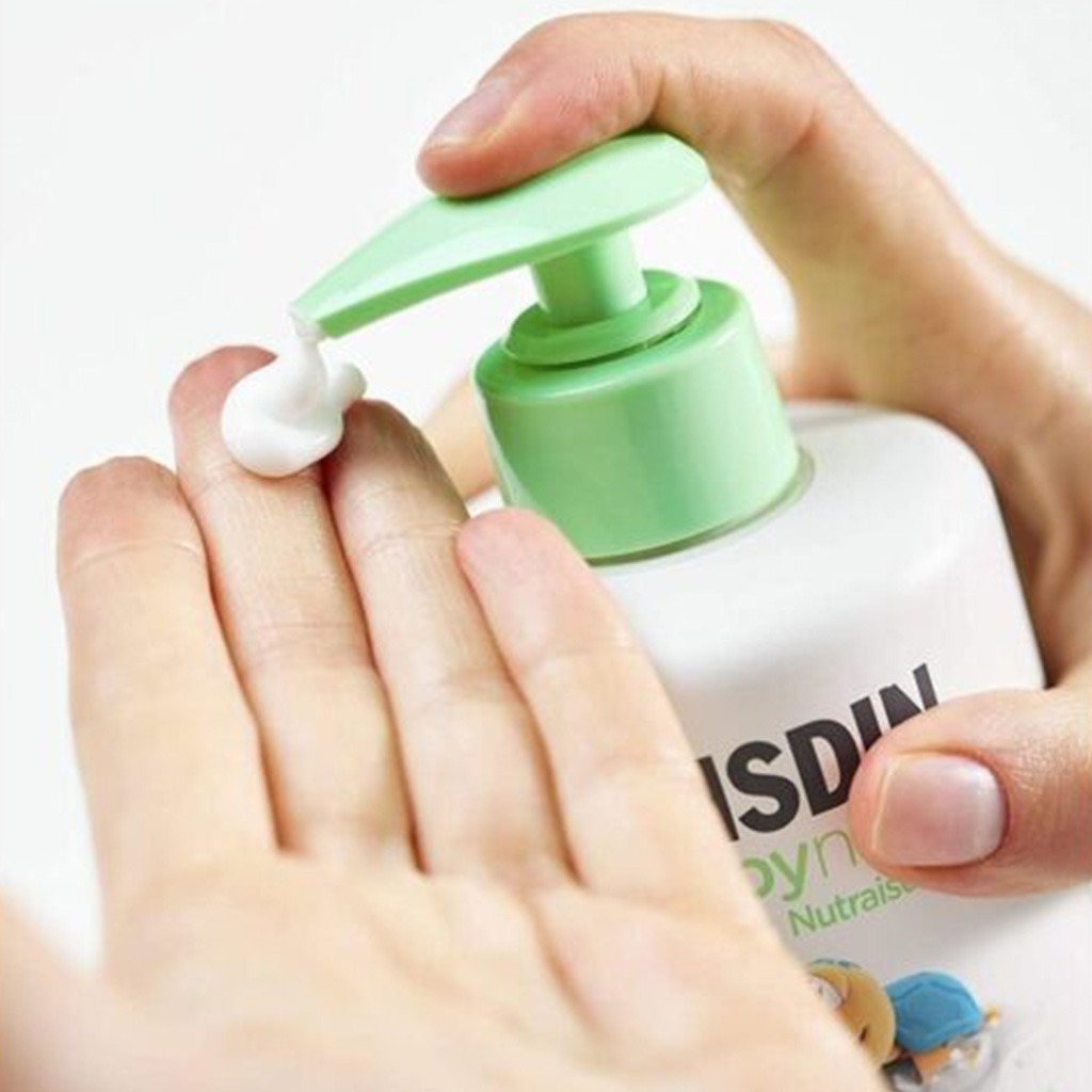 Isdin Baby Naturals Hydrating Body Lotion 200 mL