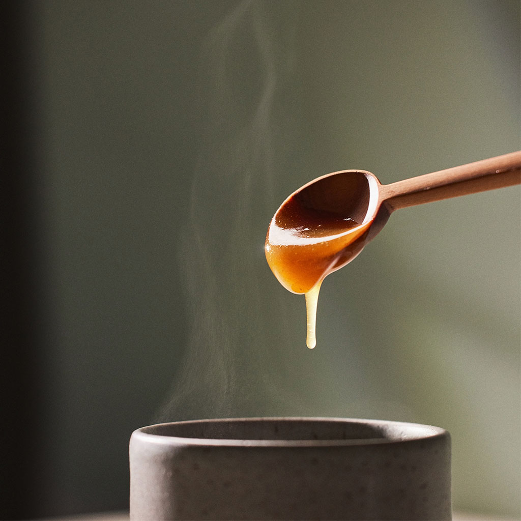 The True Honey Co. 850+ MGO 20+ UMF™ Manuka Honey 250 g