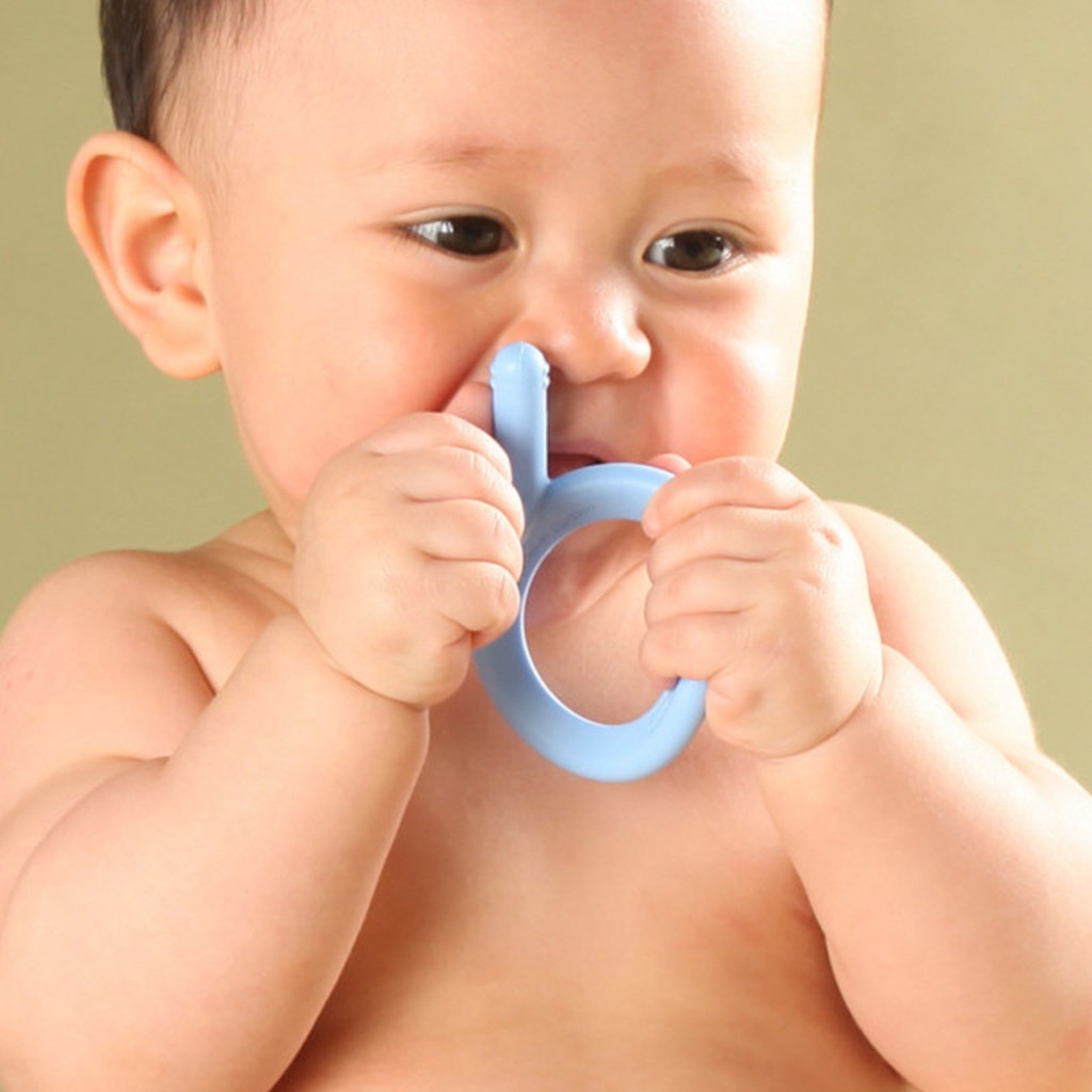 Comotomo Easy To Grab Silicone Baby Teether Blue