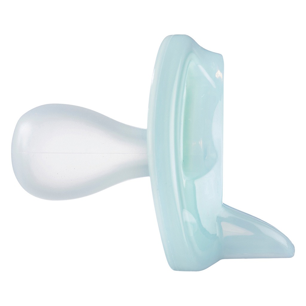 Tommee Tippee Ultra-Light Silicone Soother For 0-6 Months, Pack of 2's