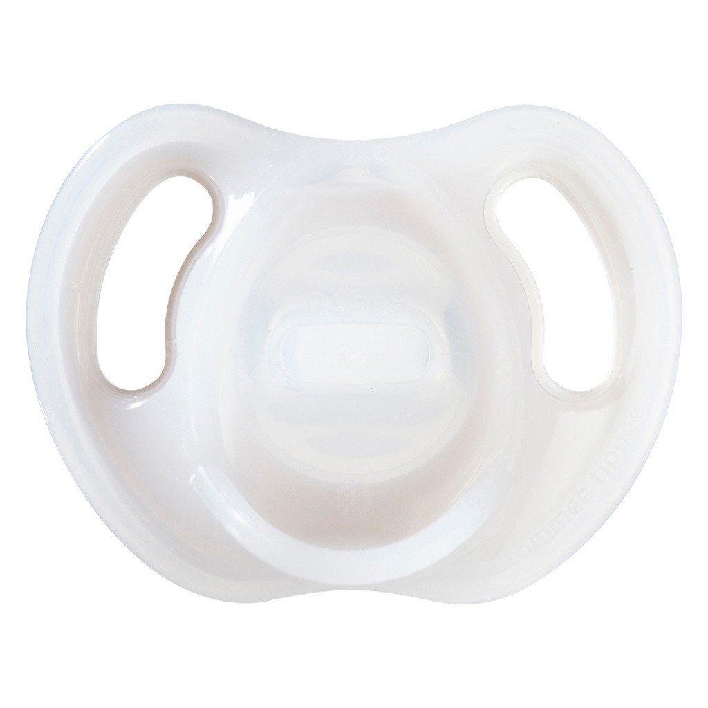 Tommee Tippee Ultra-Light Silicone Soother For 0-6 Months, Pack of 2's