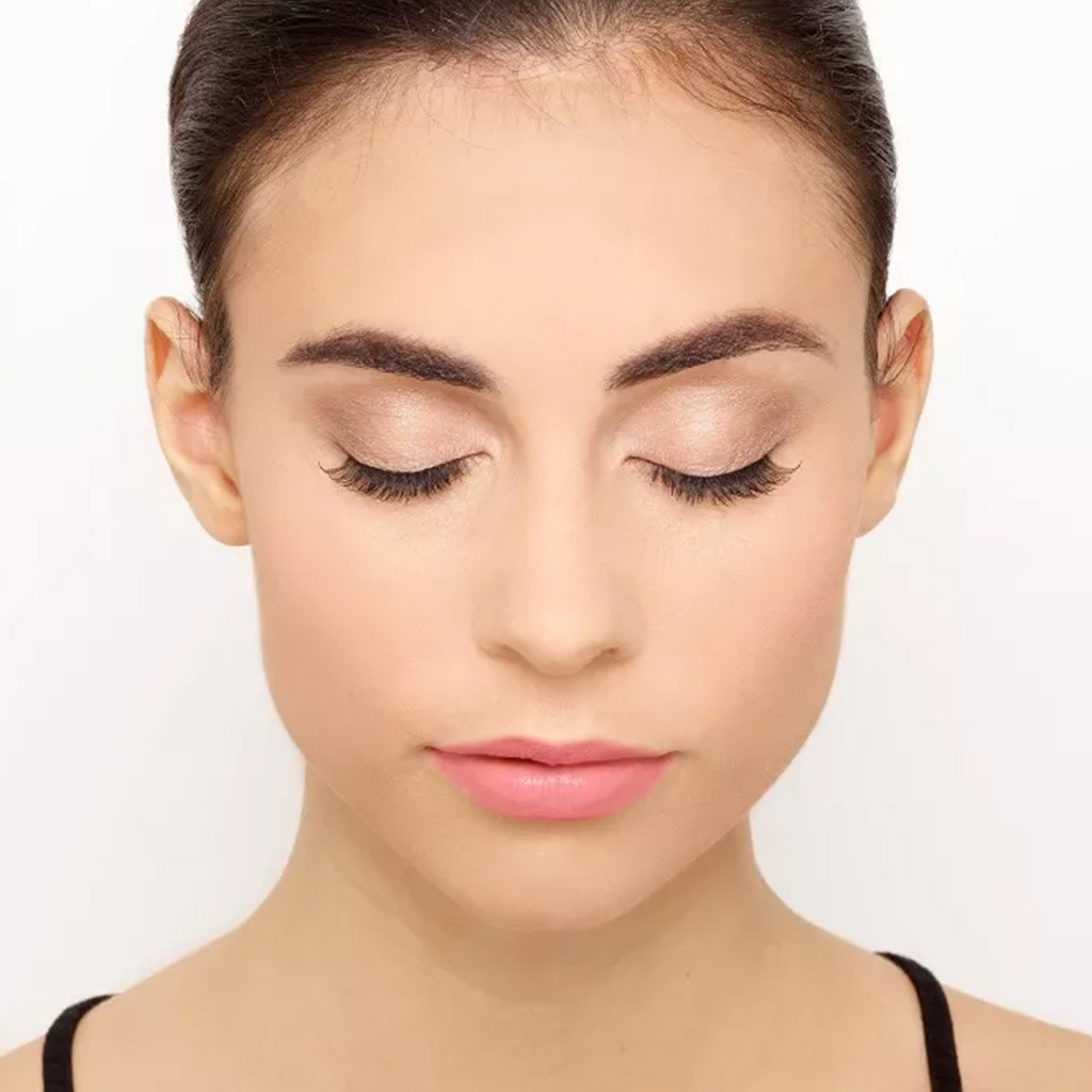 Eylure Naturals Featherlight Feel Reusable False Eye Lashes No. 003, Pack of 1 Pair