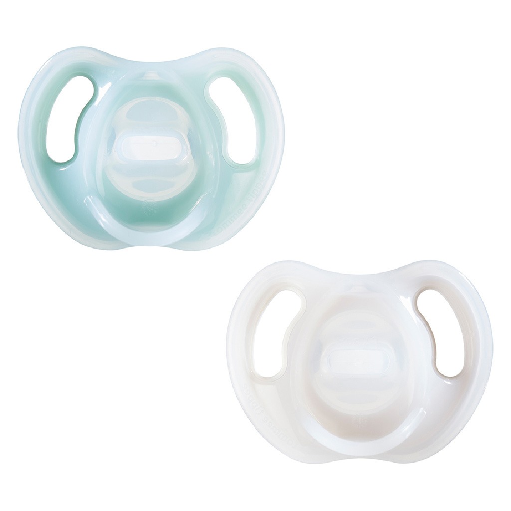 Tommee Tippee Ultralight Super Orthodontic Soft Silicone Baby Soother For 0 To 6 Months - Green/White, Pack of 2’s