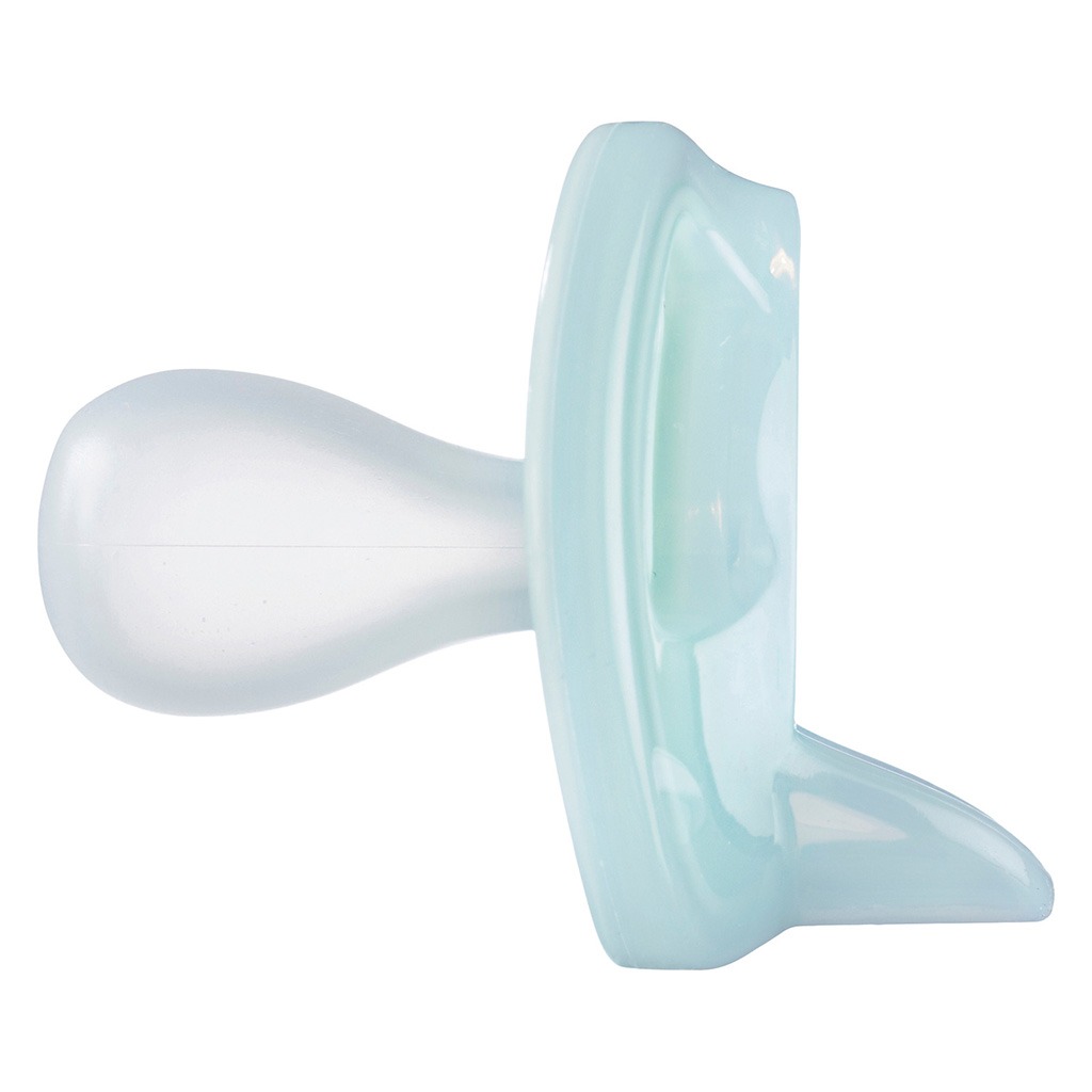 Tommee Tippee Ultralight Super Orthodontic Soft Silicone Baby Soother For 0 To 6 Months - Green/White, Pack of 2’s