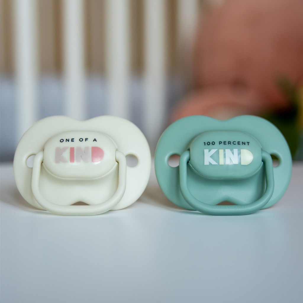 Tommee Tippee Anytime Orthodontic Mixed Color Soother For 6-18 Months, Pack of 2's