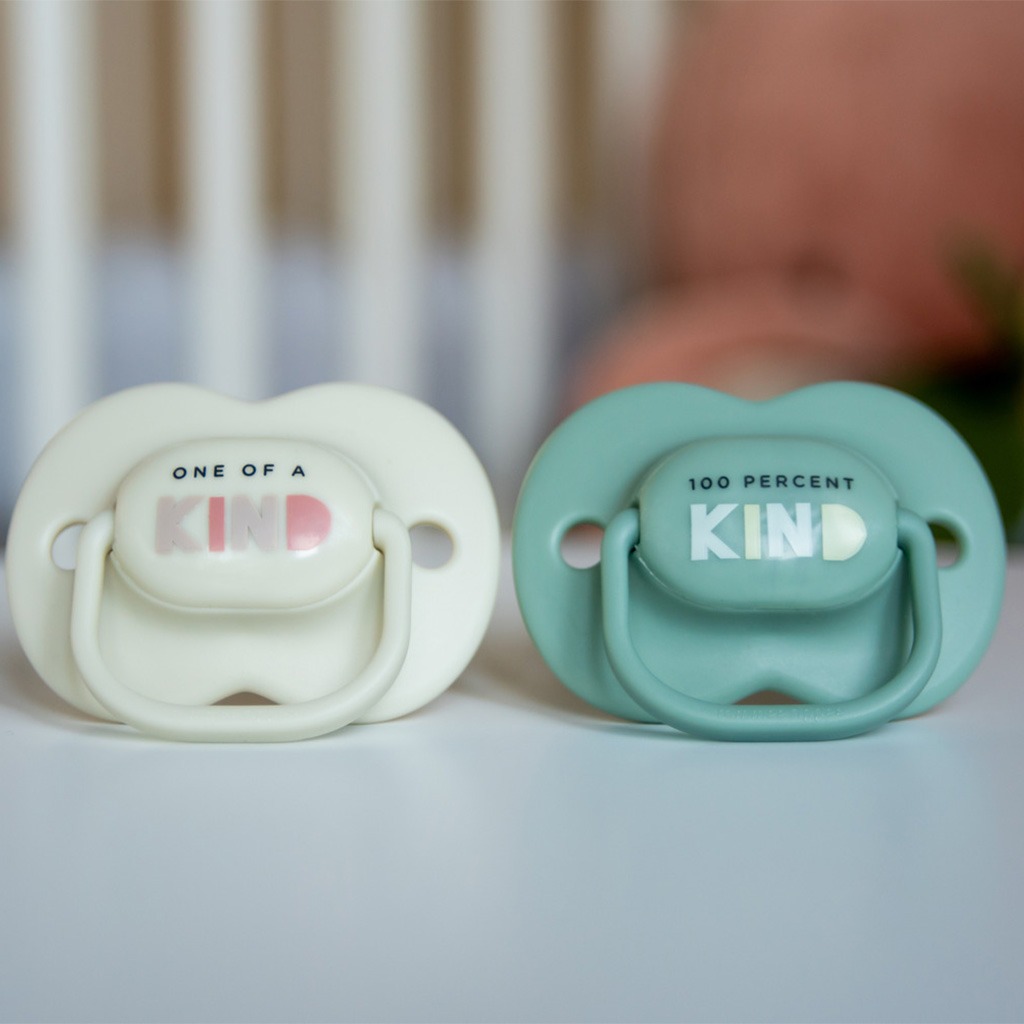 Tommee Tippee Anytime Orthodontic Mixed Color Soother For 6-18 Months, Pack of 2's