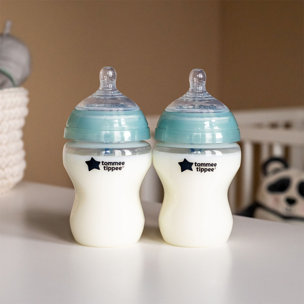Tommee Tippee Closer To Nature Baby Feeding Bottle With Anti-Colic Valve For 0+ Months 260ml, Pack of 2’s