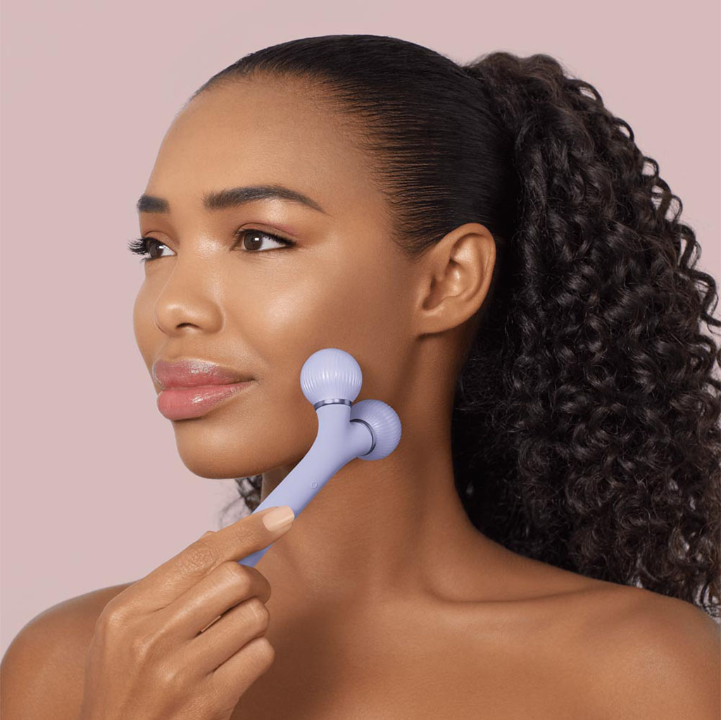 Geske SmartAppGuided 4-in-1 Sonic Facial Roller In Purple Color For Firm & Radiant Skin 