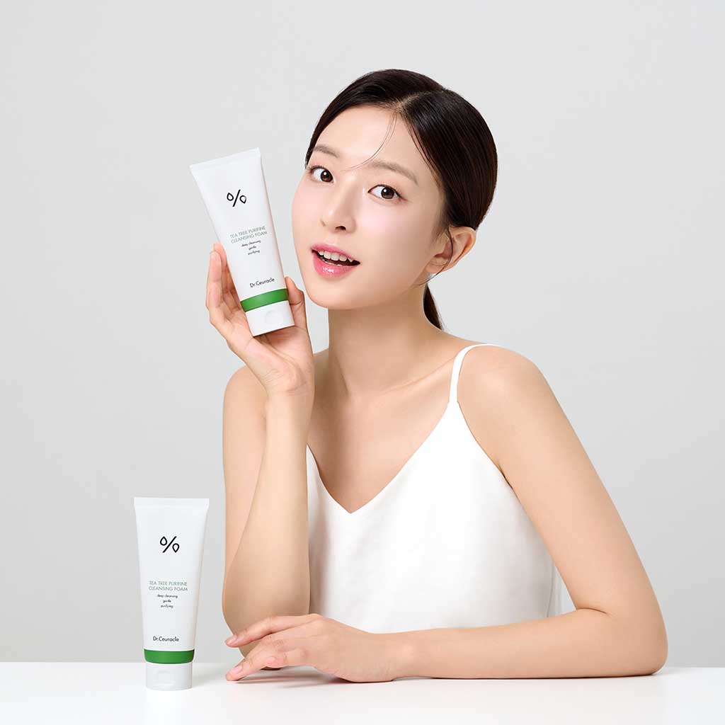 Dr. Ceuracle Tea Tree Purifine 30 Facial Cleansing Foam 150g