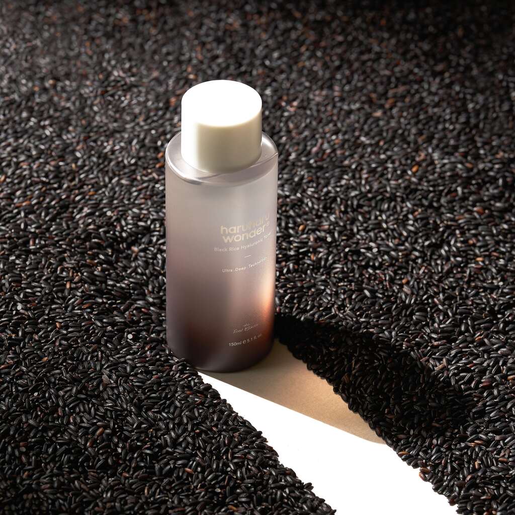 Haruharu Wonder Black Rice Hyaluronic Acid Skin Hydrating Toner 300ml