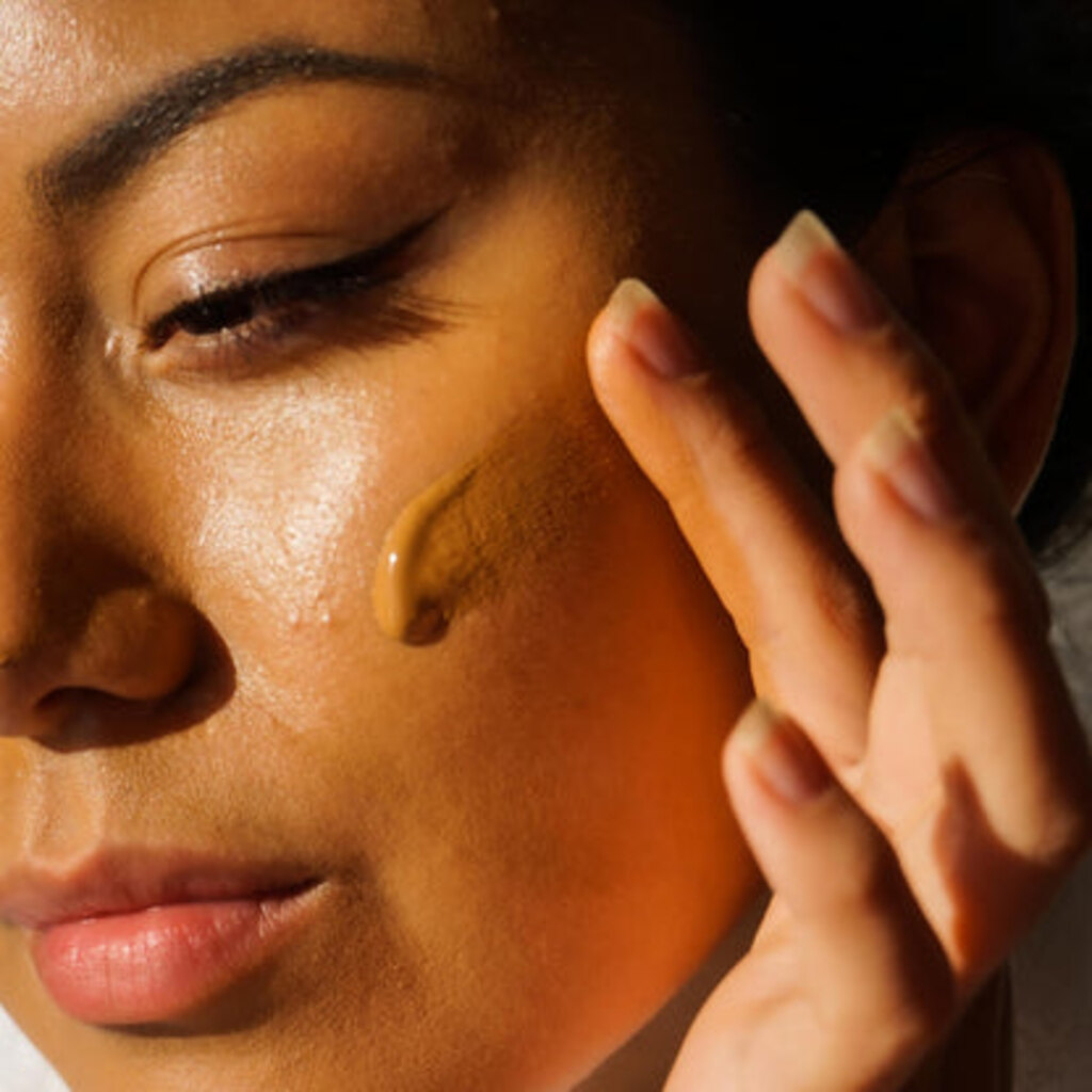 Vanessium SPF50 Waterproof Foundation 30ml - Shade 03