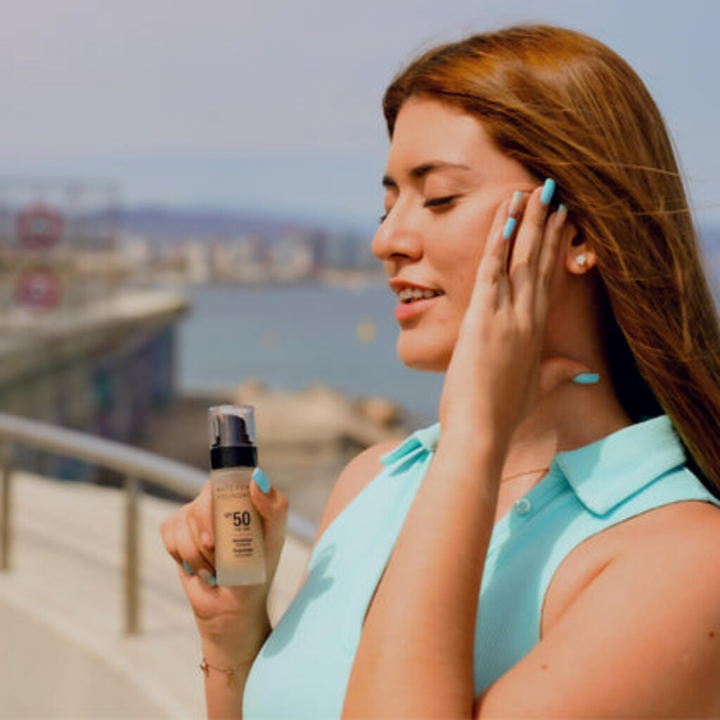 Vanessium SPF50 Waterproof Foundation 30ml - Shade 02