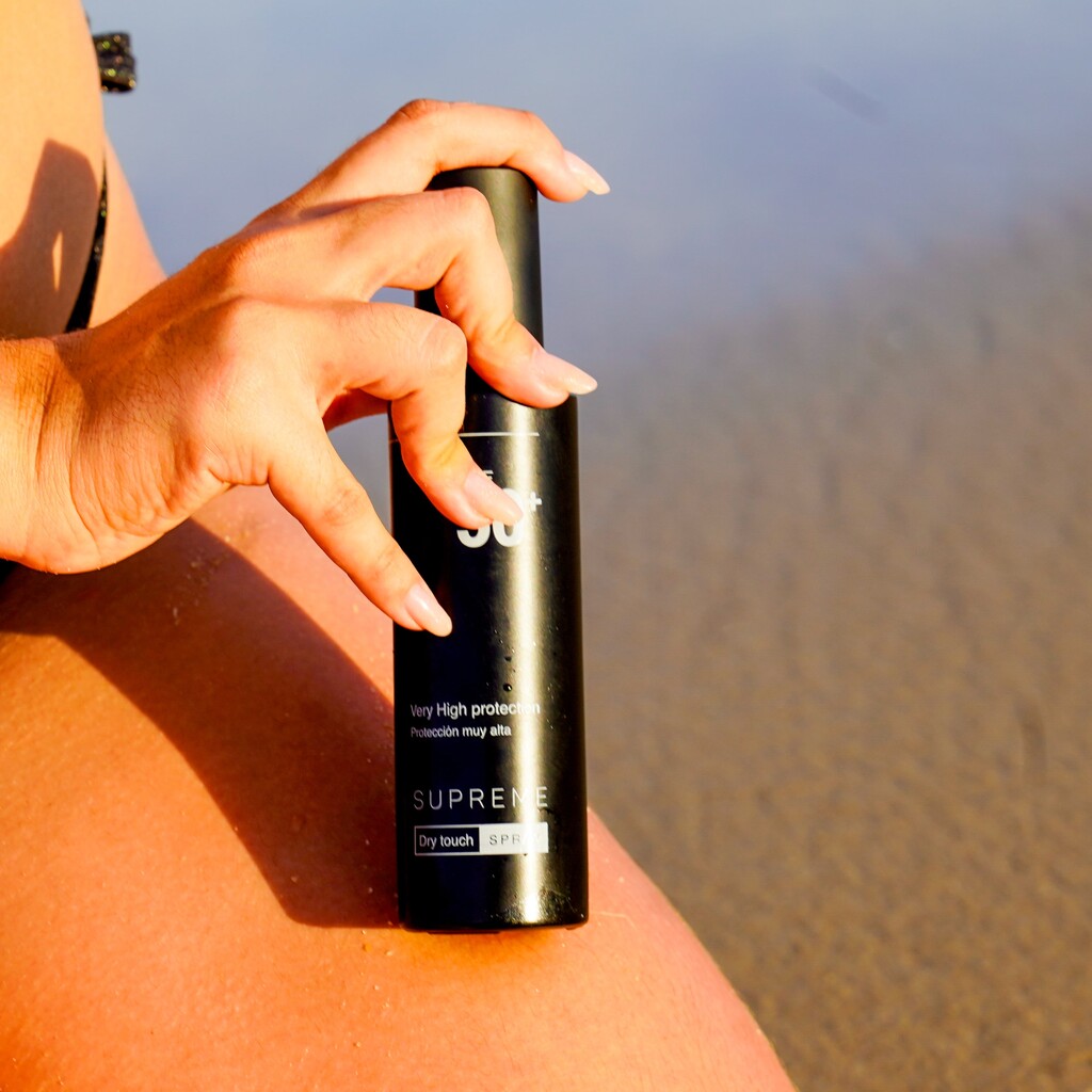 Vanessium Supreme SPF50+ Dry Touch Sunscreen Spray 100ml