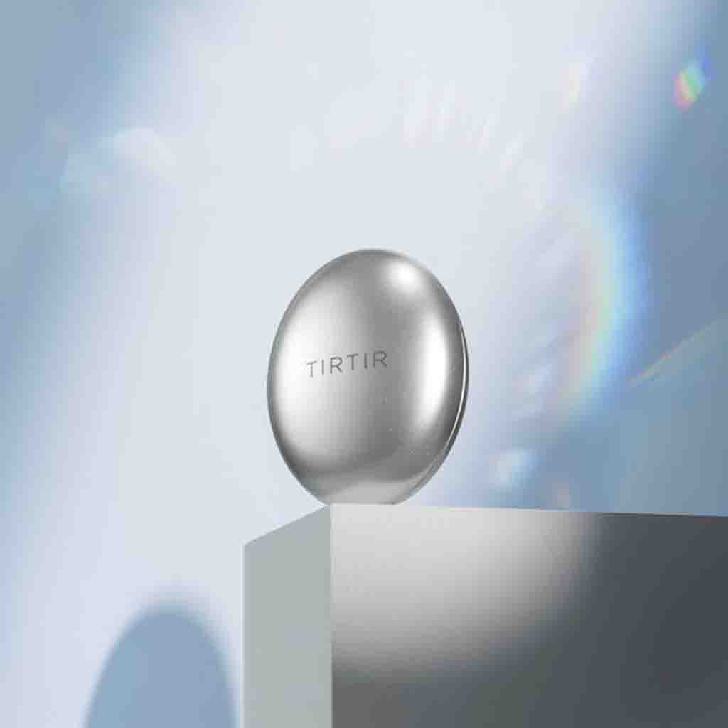 Tirtir Mask Fit Aura Silver Cushion Foundation 17C Porcelain 18g