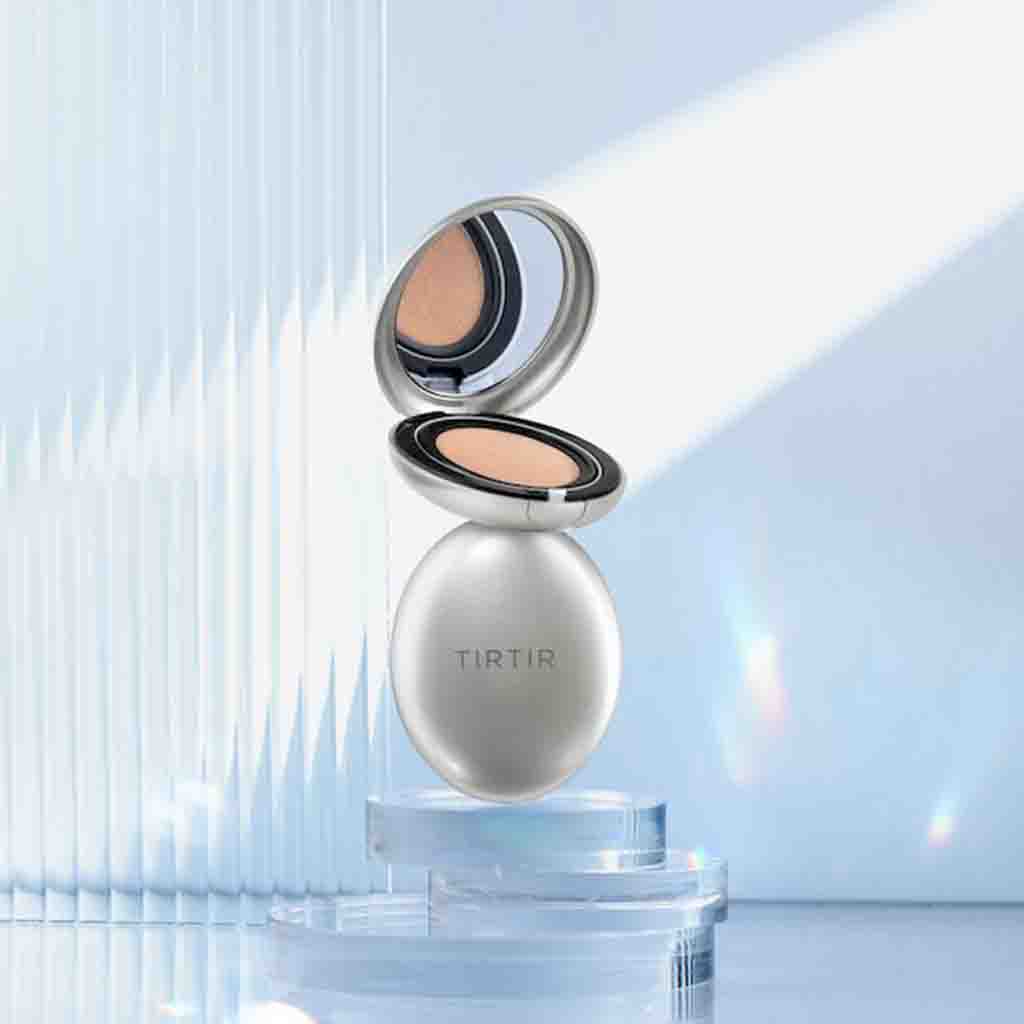 Tirtir Mask Fit Aura Silver Cushion Foundation 17C Porcelain 18g