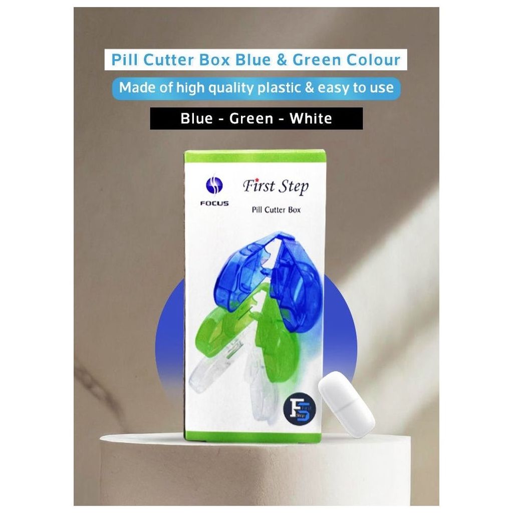 First Step Pill Cutter Box, Color Green